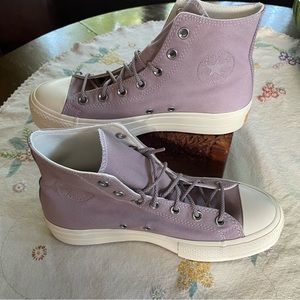 Converse Chuck Taylor AllStar Lift Platform HighTops. Lucid Lilac. Size 10